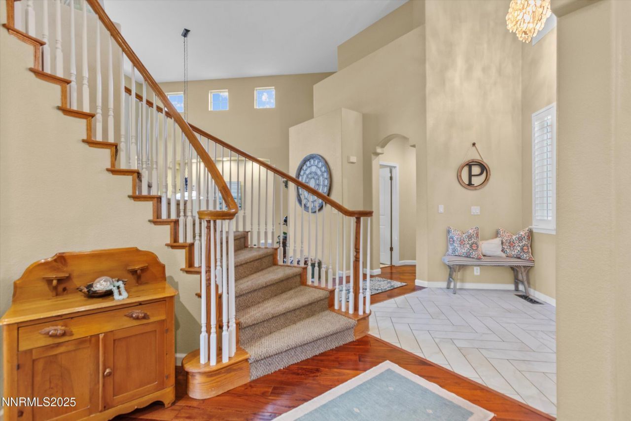 6894 Cinnamon Drive, Sparks, NV 89436 Photo