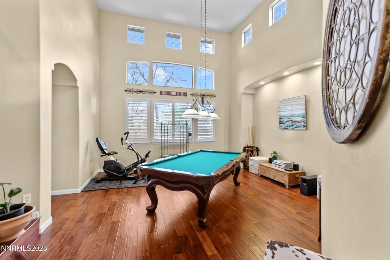 6894 Cinnamon Drive, Sparks, NV 89436 Photo