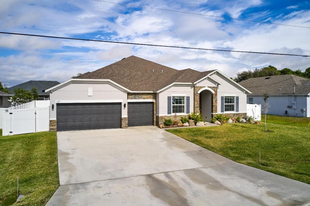 6125 NW Drophy Avenue, Port Saint Lucie, FL 34986 Photo