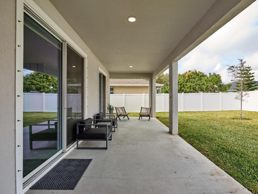 6125 NW Drophy Avenue, Port Saint Lucie, FL 34986 Photo