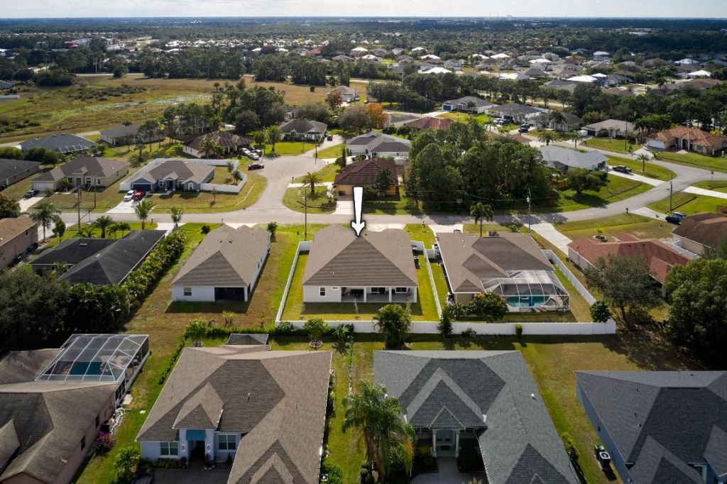 6125 NW Drophy Avenue, Port Saint Lucie, FL 34986 Photo