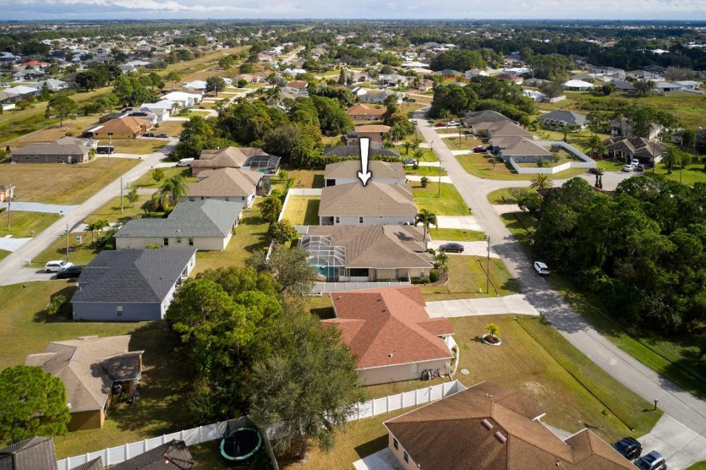 6125 NW Drophy Avenue, Port Saint Lucie, FL 34986 Photo