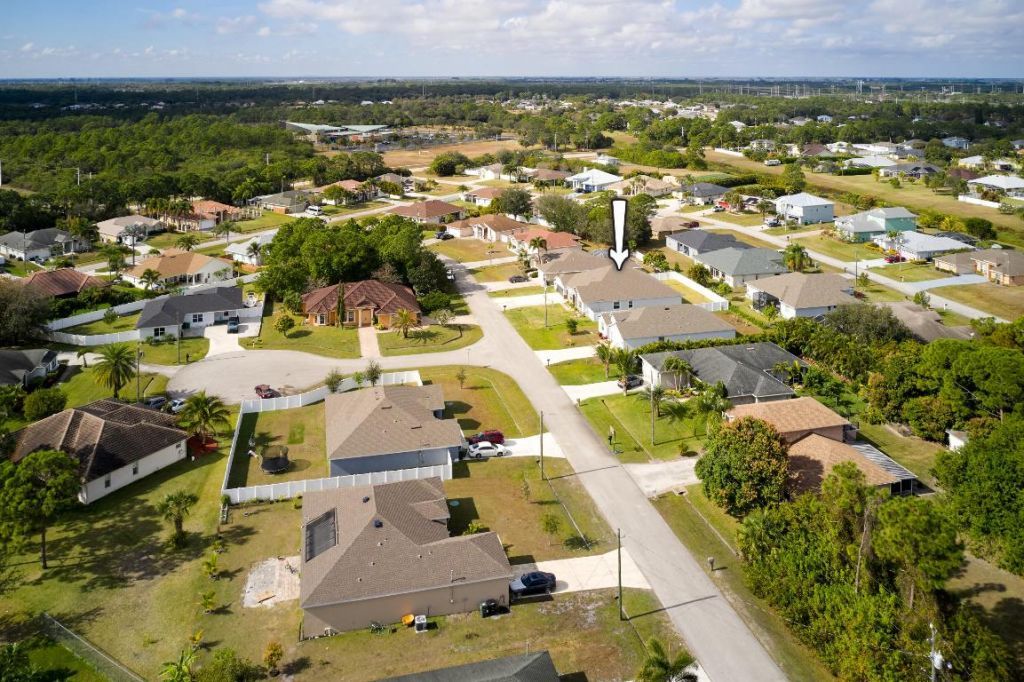 6125 NW Drophy Avenue, Port Saint Lucie, FL 34986 Photo