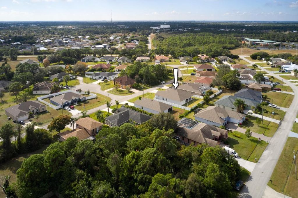 6125 NW Drophy Avenue, Port Saint Lucie, FL 34986 Photo