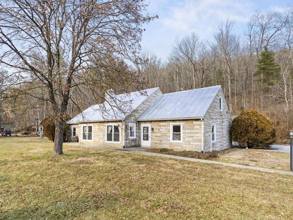2193 HANKEY MOUNTAIN HWY, CHURCHVILLE, VA 24421