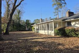 4134 Timberlane Drive photo 4