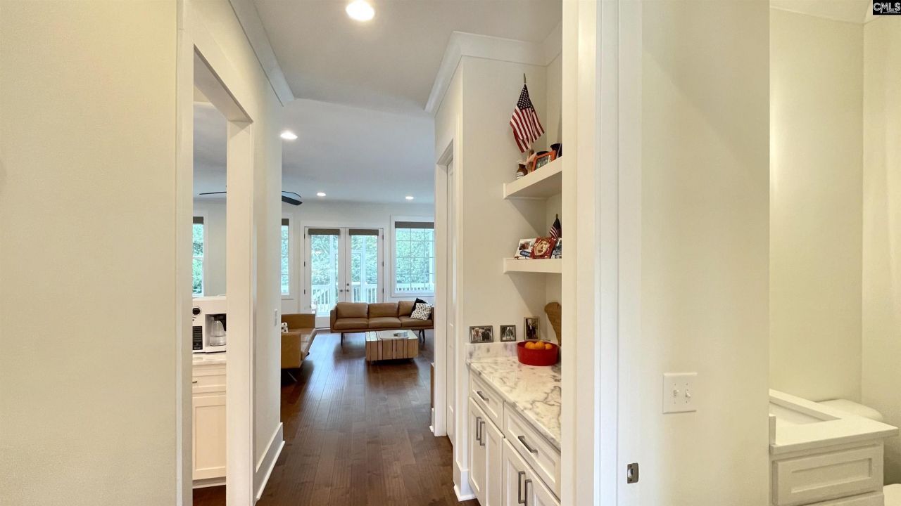 1907 Parrish Drive Photo 8