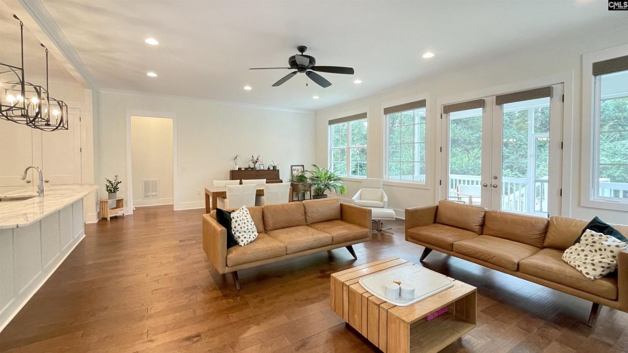 1907 Parrish Drive Photo 9