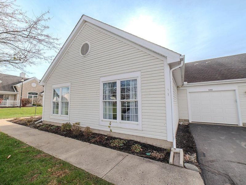 1242 Dunhurst Street, Circleville, OH 43113 Photo 2