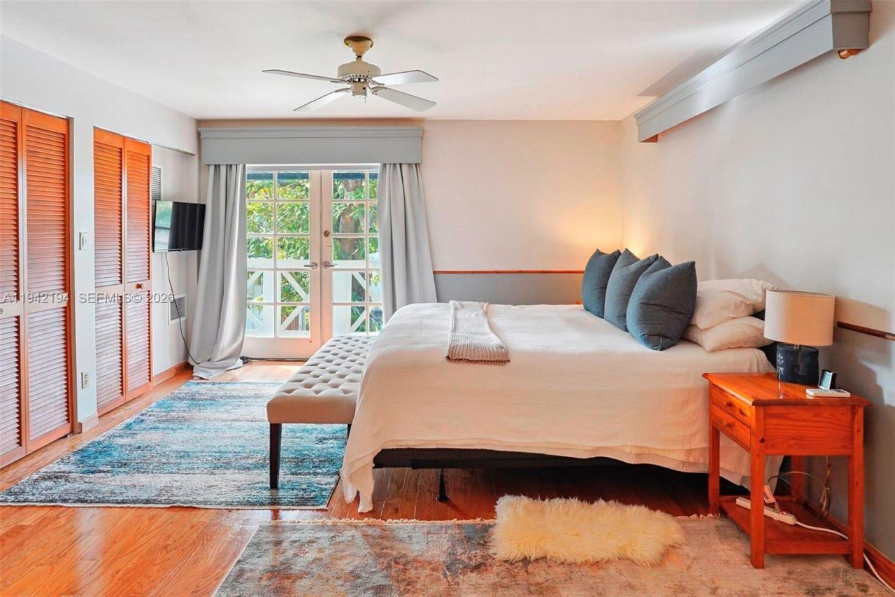 335 Coral Way , Fort Lauderdale, FL 33301 Photo