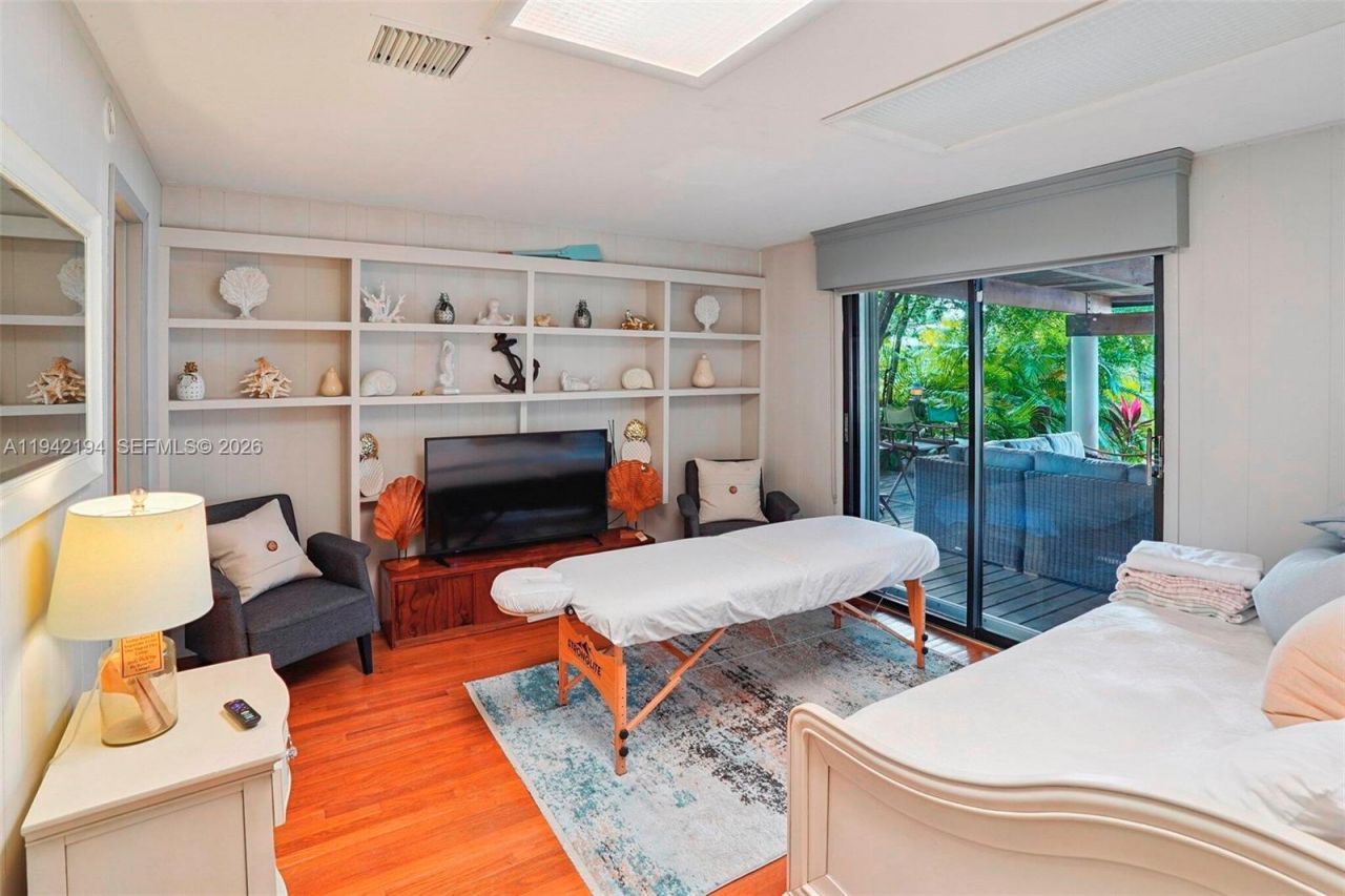 335 Coral Way , Fort Lauderdale, FL 33301 Photo