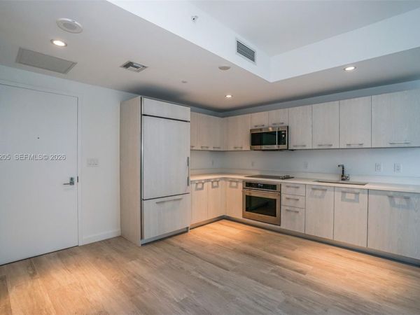 55 SW 9 Street, Unit 1407, Miami, FL 33130