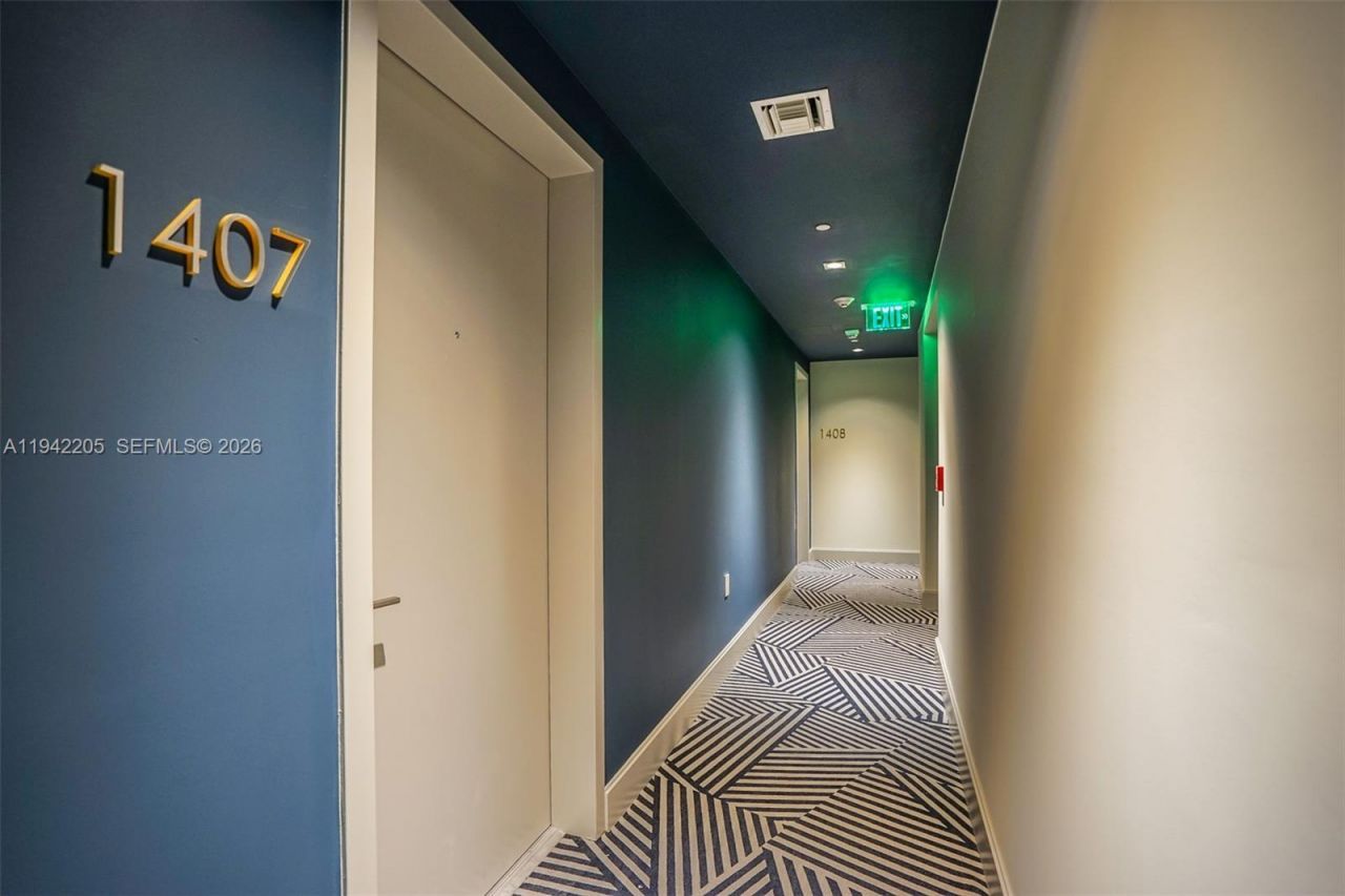 55 SW 9 Street, Unit 1407, Miami, FL 33130 Photo