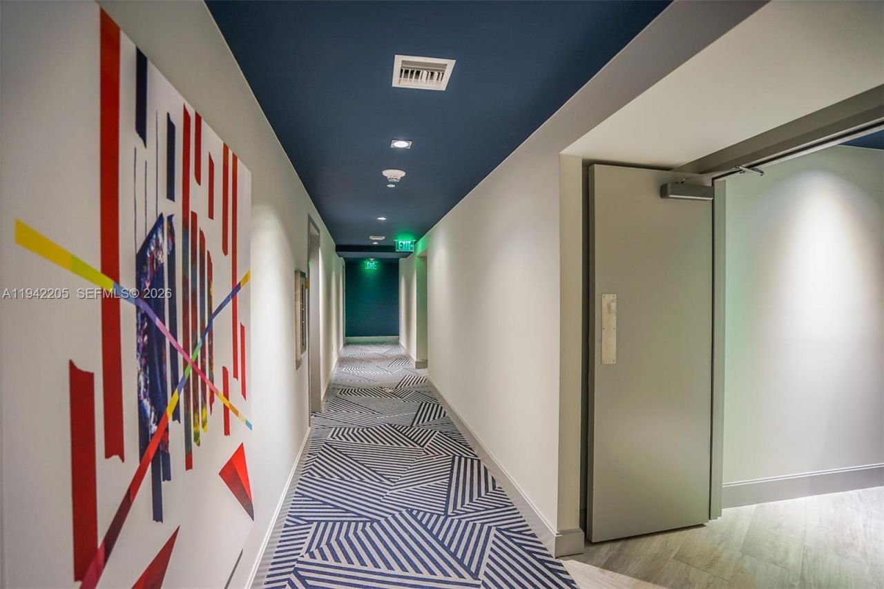 55 SW 9 Street, Unit 1407, Miami, FL 33130 Photo