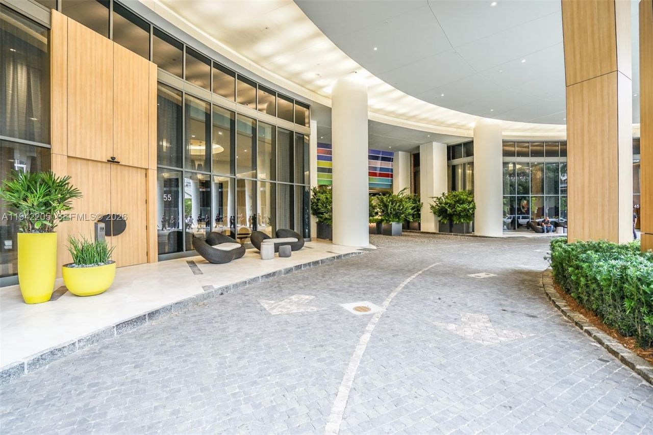 55 SW 9 Street, Unit 1407, Miami, FL 33130 Photo