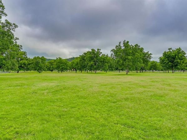 11015 Orchards Boulevard, Cleburne, TX 76033