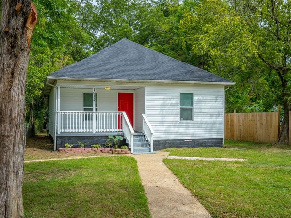 1014 Lee Avenue, Rossville, GA 30741