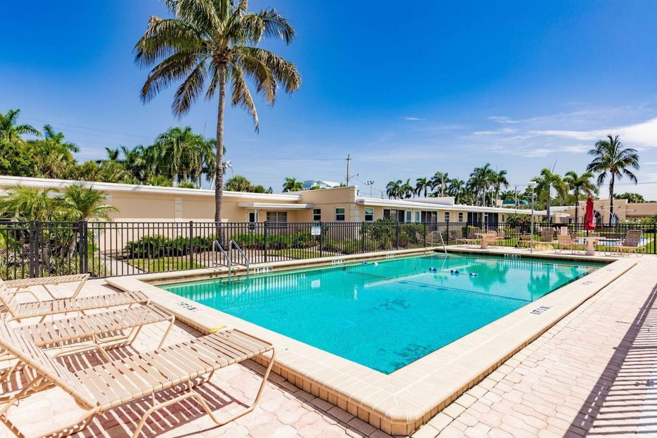 6006 Midnight Pass Road, Unit 5, Sarasota, FL 34242 Photo