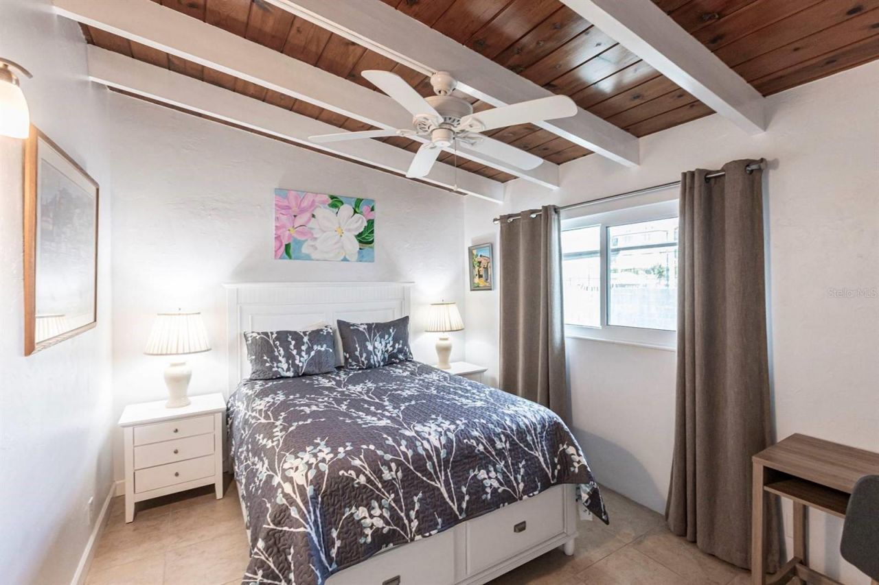 6006 Midnight Pass Road, Unit 5, Sarasota, FL 34242 Photo