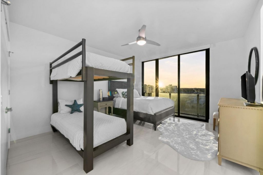 730 N Ocean Boulevard, Unit 701, Pompano Beach, FL 33062 Photo