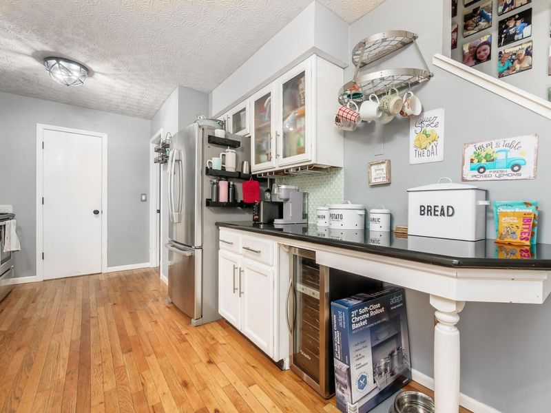 6008 Wexford Park Drive, Columbus, OH 43228 Photo 12