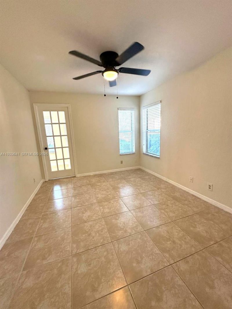 3420 N Pinewalk Dr N, Unit 713, Margate, FL 33063 Photo