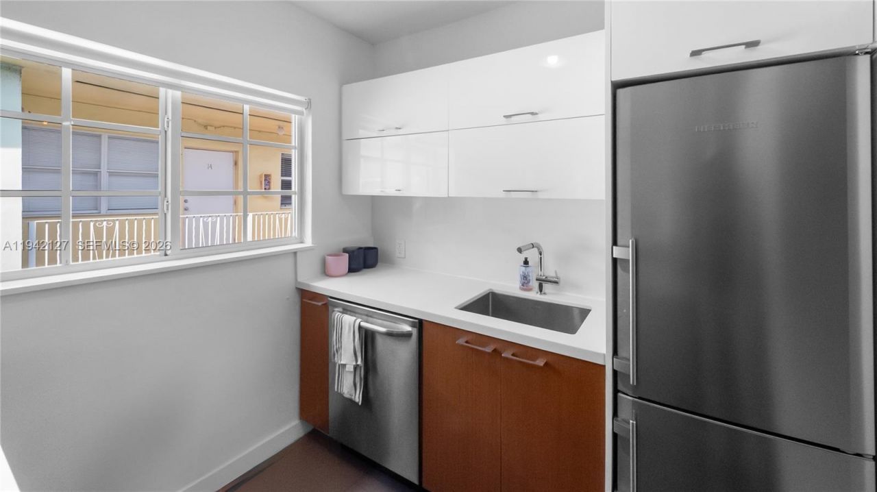 645 Michigan Ave , Unit A, Miami Beach, FL 33139 Photo