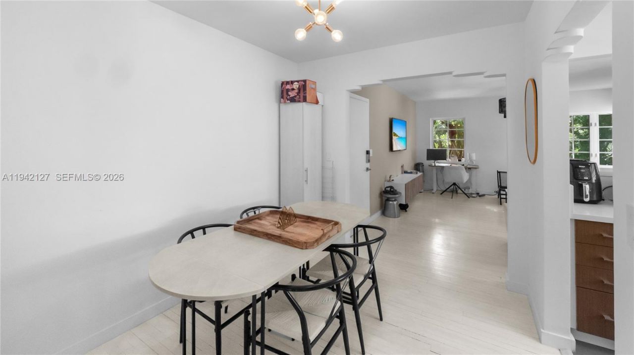 645 Michigan Ave , Unit A, Miami Beach, FL 33139 Photo