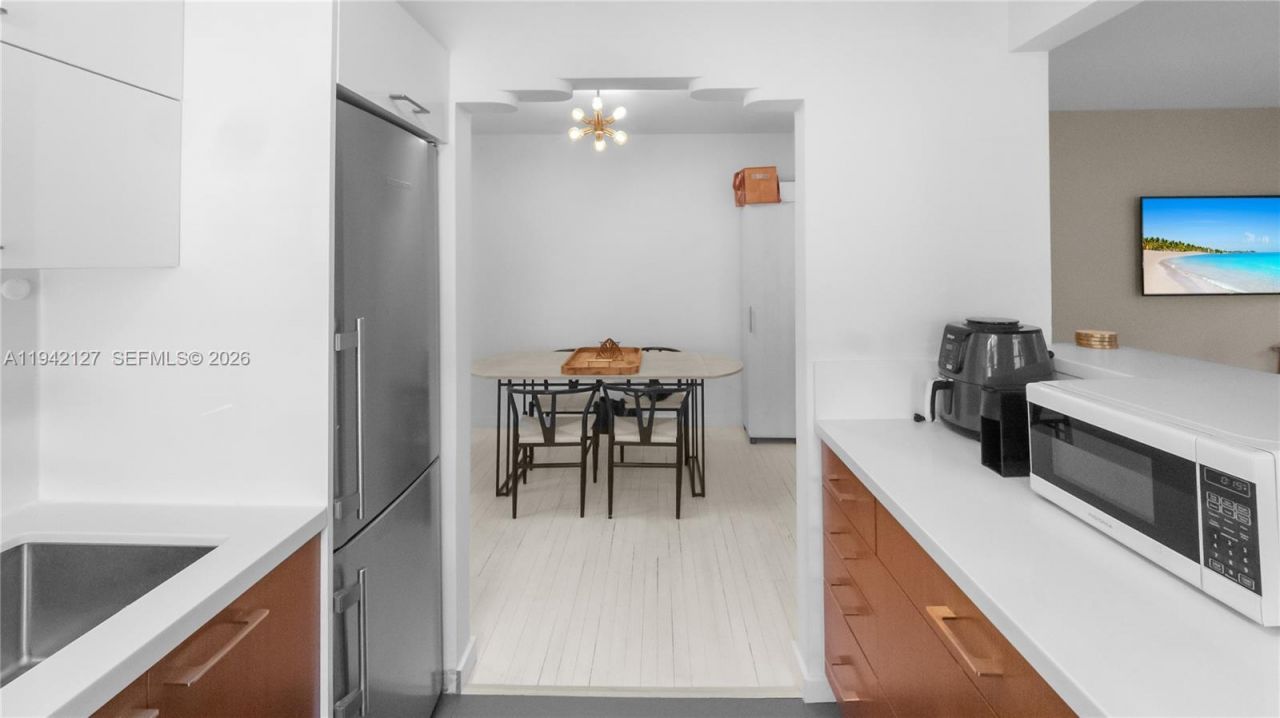 645 Michigan Ave , Unit A, Miami Beach, FL 33139 Photo