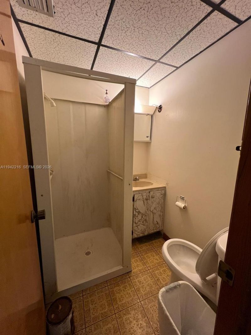 1671 W 38th Pl, Unit 1406, Hialeah, FL 33012 Photo