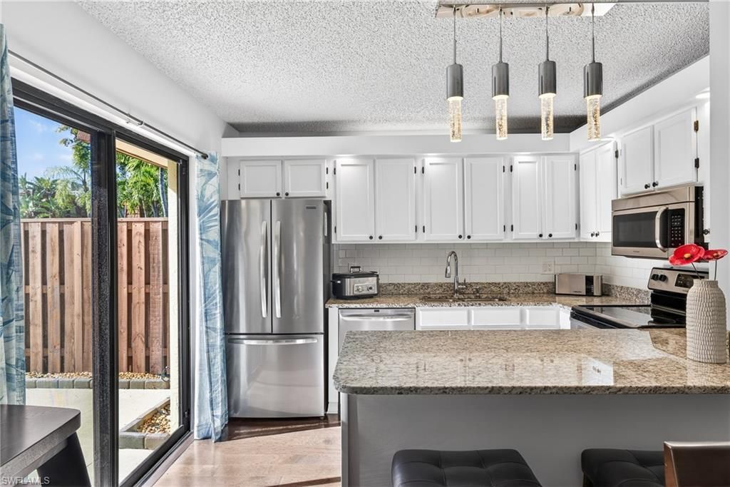 5210 Cedarbend Dr, Unit 4, Fort Myers, FL 33919 Photo