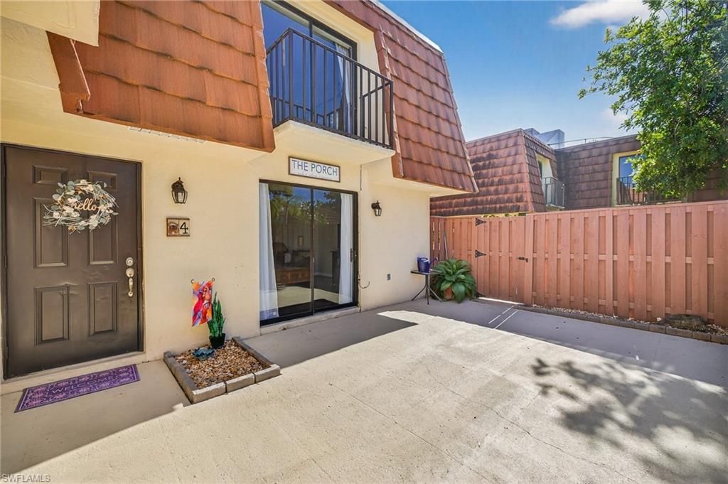 5210 Cedarbend Dr, Unit 4, Fort Myers, FL 33919 Photo