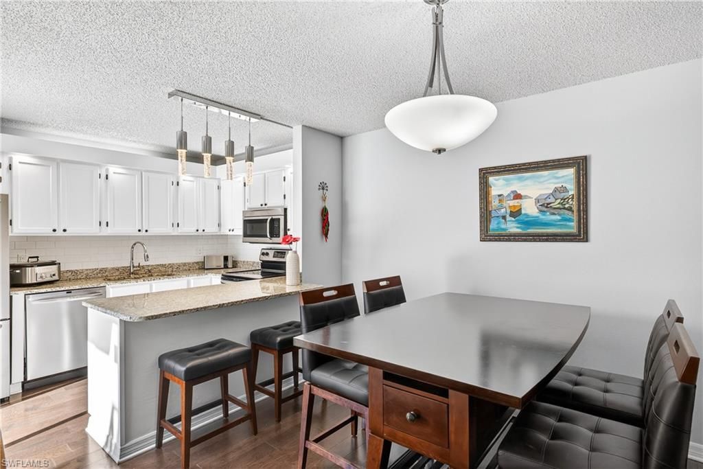 5210 Cedarbend Dr, Unit 4, Fort Myers, FL 33919 Photo