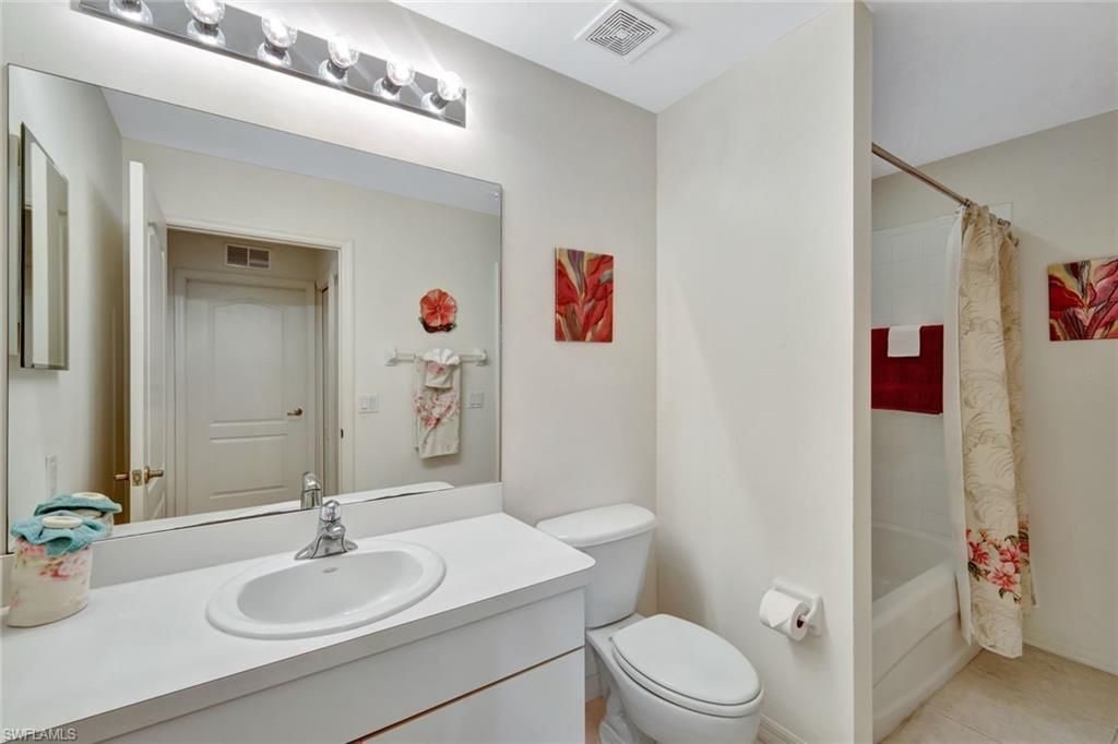 16595 Lake Circle Dr, Unit 224, Fort Myers, FL 33908 Photo