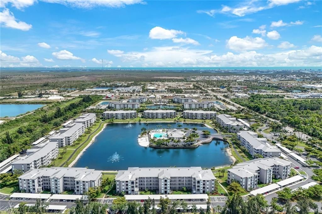 16595 Lake Circle Dr, Unit 224, Fort Myers, FL 33908 Photo