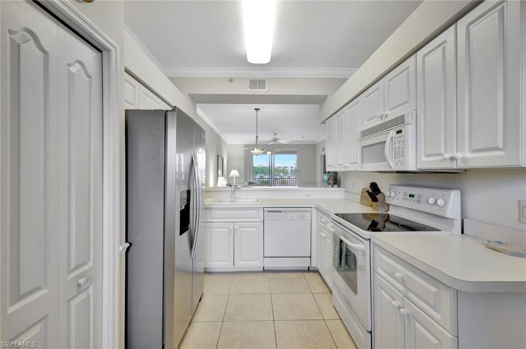16595 Lake Circle Dr, Unit 224, Fort Myers, FL 33908 Photo