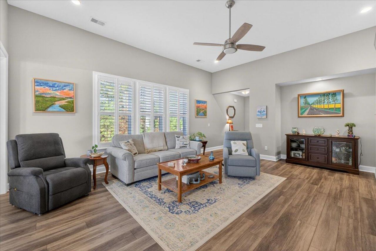 4052 Aspera Drive Photo 10