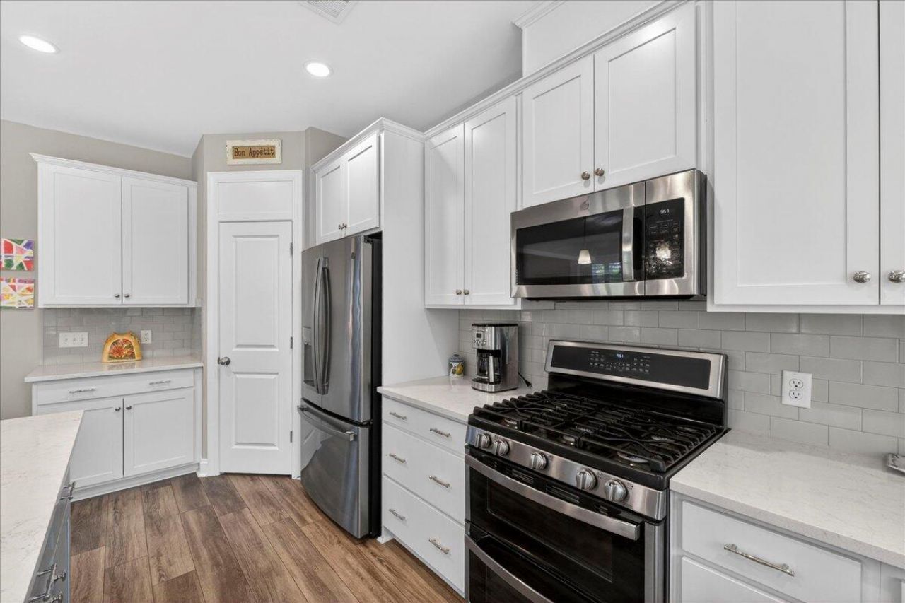 4052 Aspera Drive Photo 16