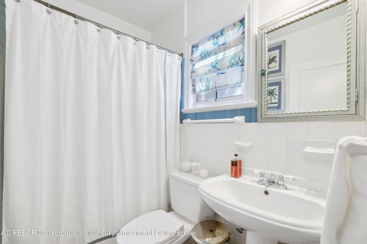 325 Greymon Drive, West Palm Beach, FL 33405 Photo