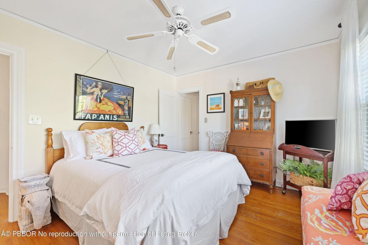 325 Greymon Drive, West Palm Beach, FL 33405 Photo