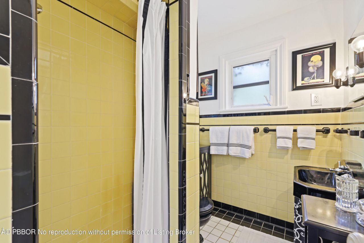 325 Greymon Drive, West Palm Beach, FL 33405 Photo