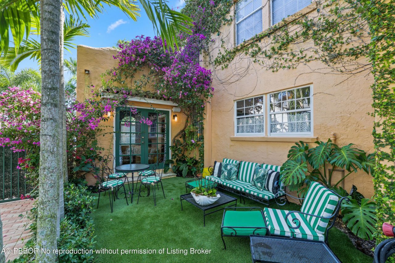 325 Greymon Drive, West Palm Beach, FL 33405 Photo