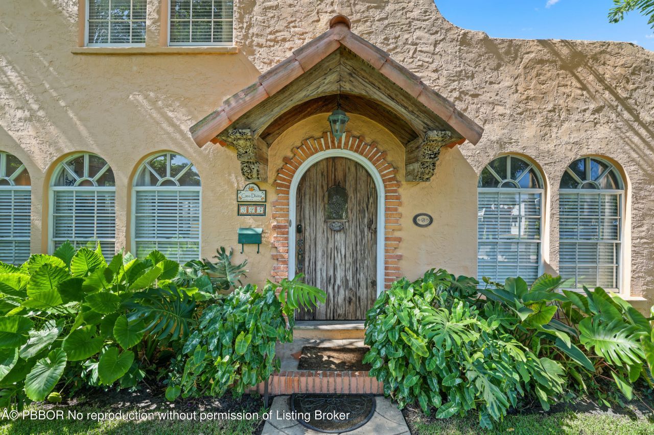 325 Greymon Drive, West Palm Beach, FL 33405 Photo