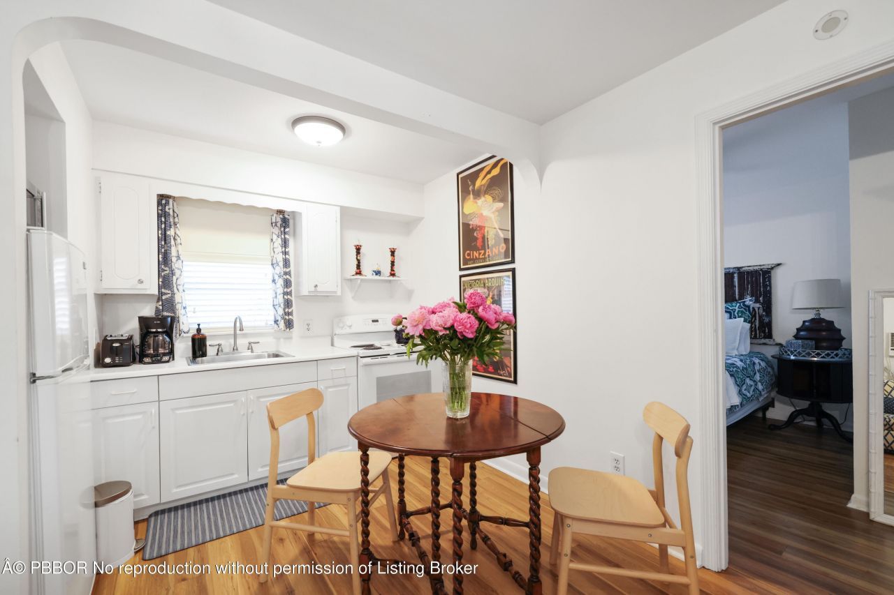 325 Greymon Drive, West Palm Beach, FL 33405 Photo