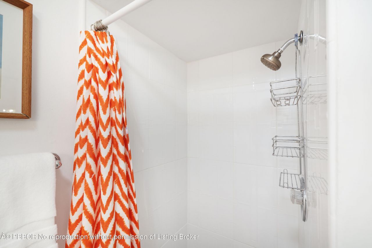 325 Greymon Drive, West Palm Beach, FL 33405 Photo