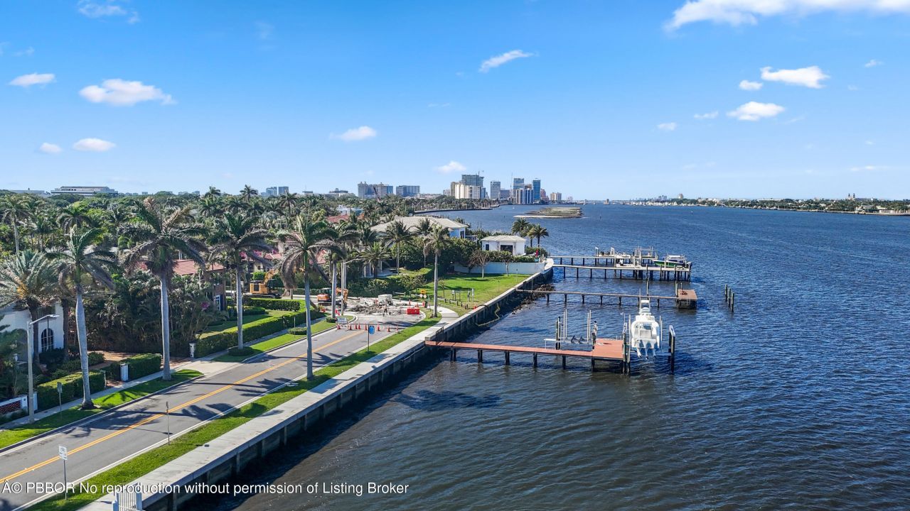 325 Greymon Drive, West Palm Beach, FL 33405 Photo