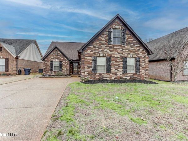 905 Fairway Pointe Cove, Hernando, MS 38632