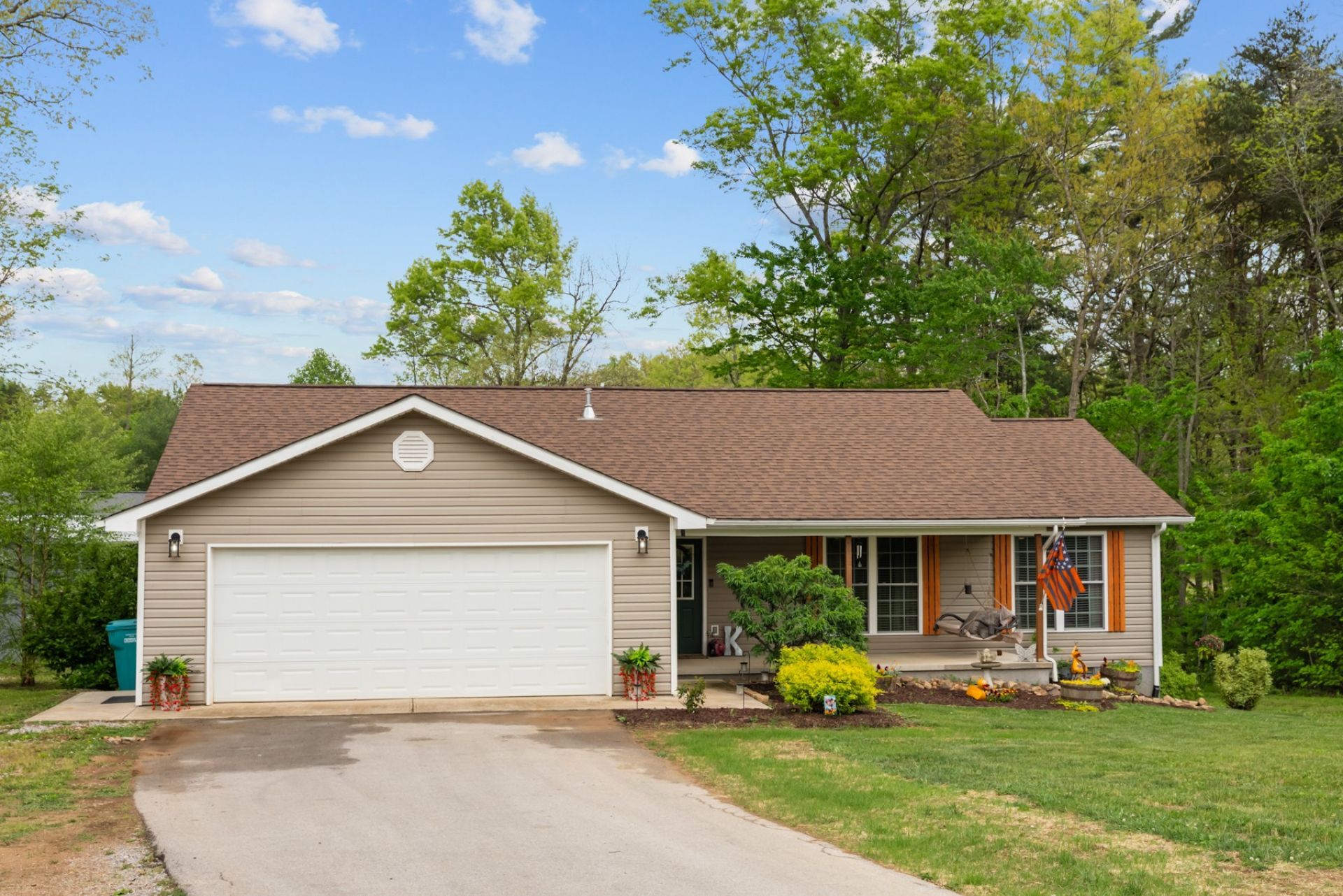 223 Grove Loop, Crossville, TN 38555 Main Photo