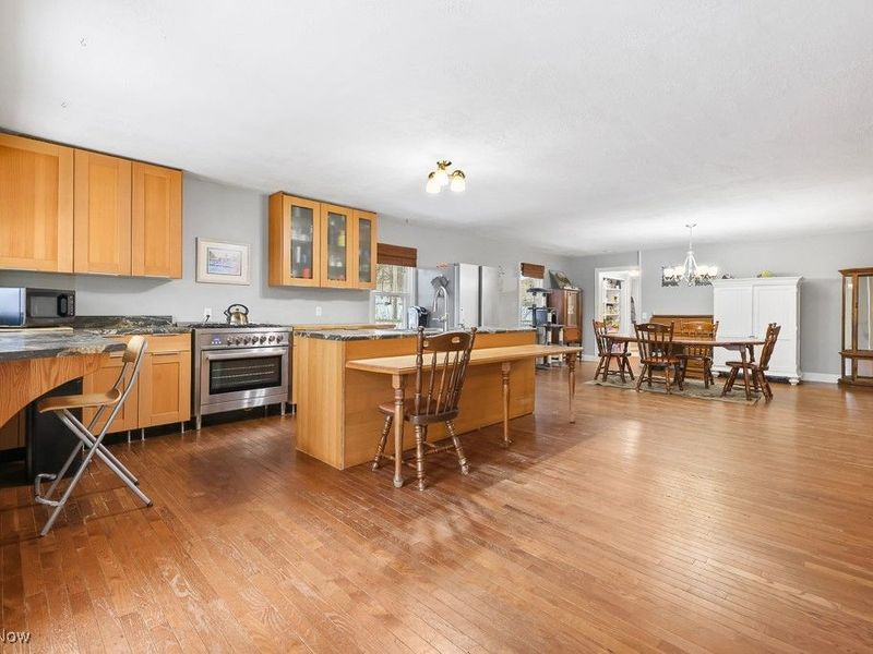 81 Cherry Drive NW, North Canton, OH 44720 Photo 10