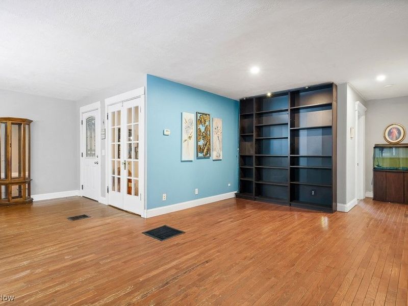 81 Cherry Drive NW, North Canton, OH 44720 Photo 20